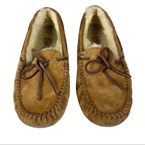 UGG Dakota Wool Lined Moccasins Chestnut Size 6